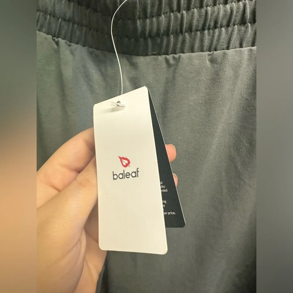 NWT Baleaf | Capri Pant - Picture 5 of 9